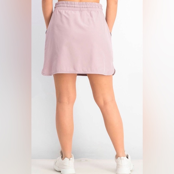 Ideology Commuter Skirt in Sandy Mauve - Picture 2 of 8